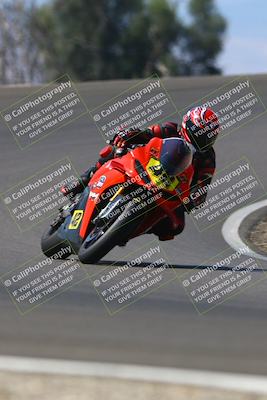 media/Sep-21-2025-TrackDaz (Sun) [[277c75b276]]/A Group/12pm (Turn 2)/